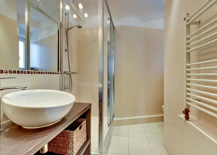 Grand - Brooklyn 2 Bedroom アパート *